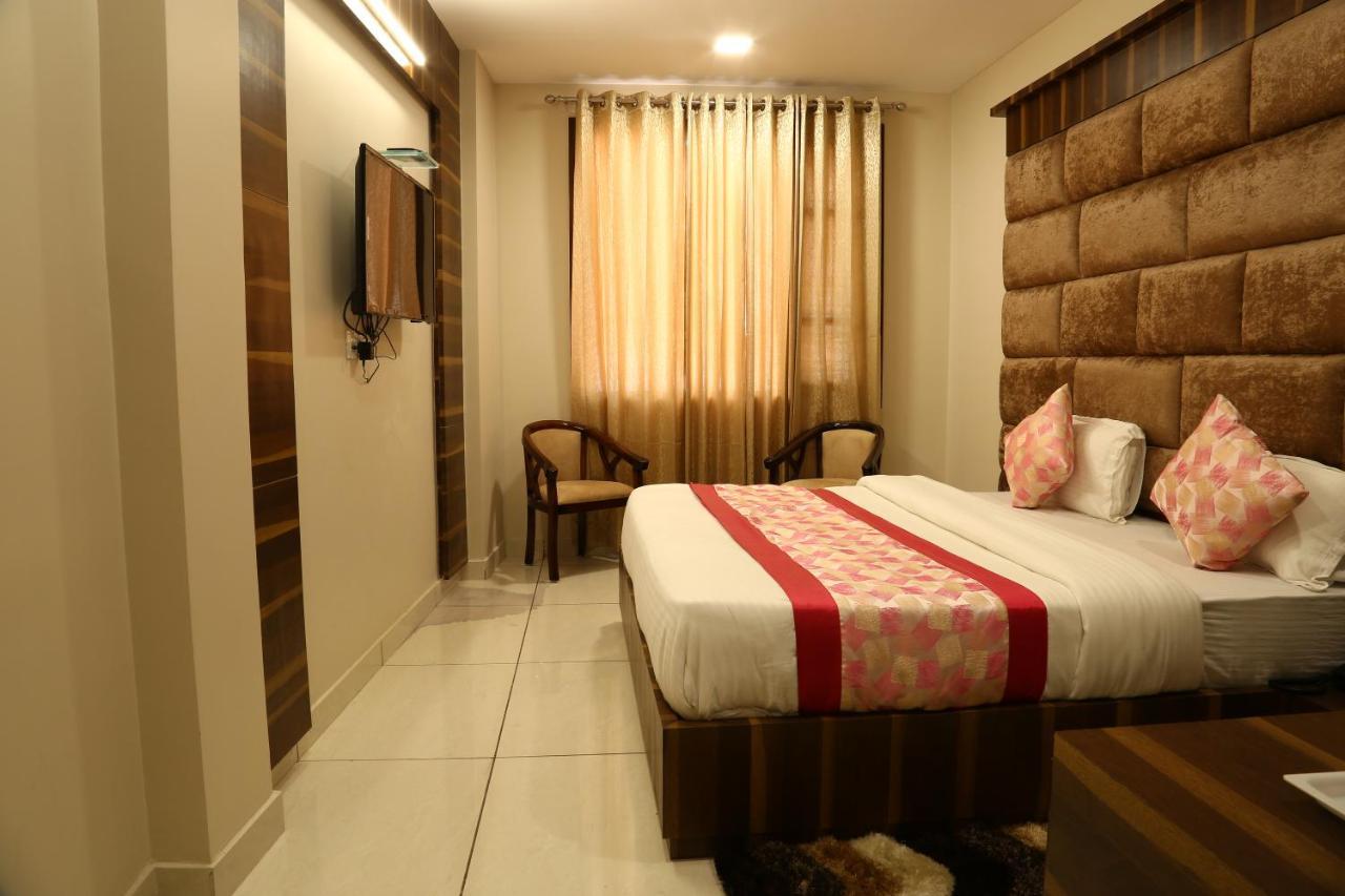 Hotel Kush Ganga - 50 Meter From Har Ki Pauri, 하리드와르 외부 사진