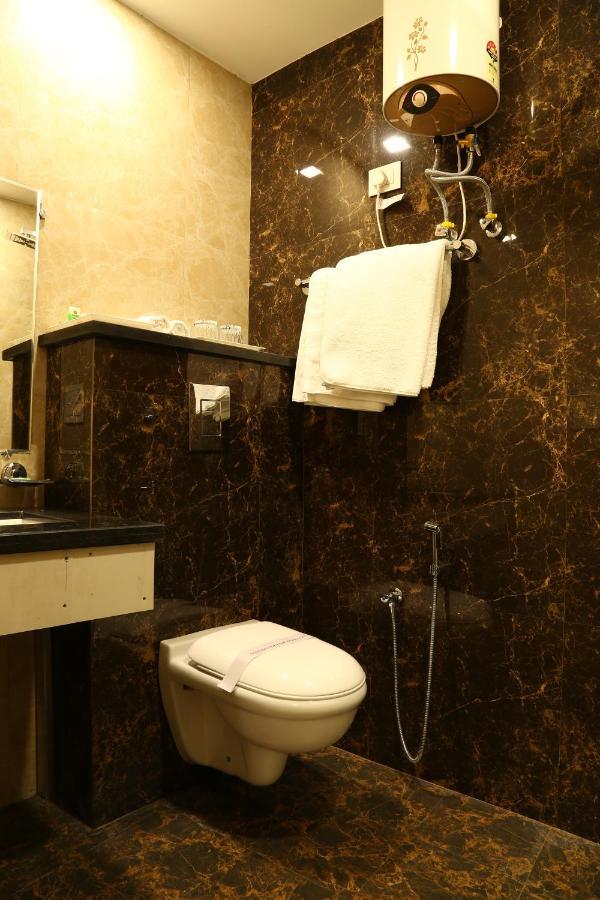 Hotel Kush Ganga - 50 Meter From Har Ki Pauri, 하리드와르 외부 사진
