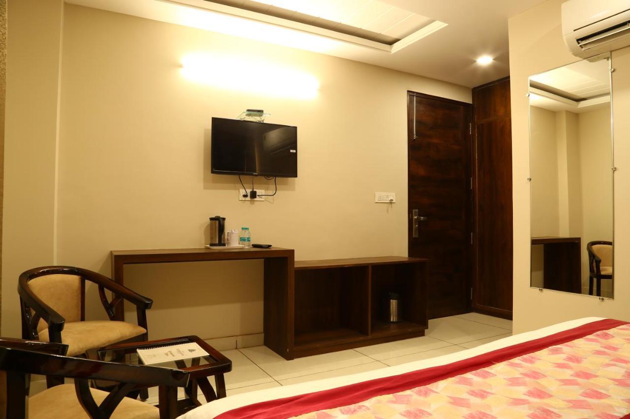 Hotel Kush Ganga - 50 Meter From Har Ki Pauri, 하리드와르 외부 사진