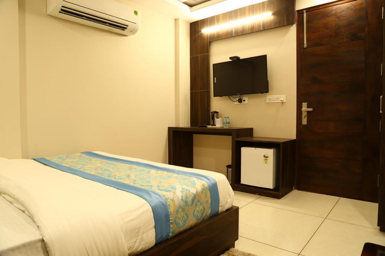 Hotel Kush Ganga - 50 Meter From Har Ki Pauri, 하리드와르 외부 사진